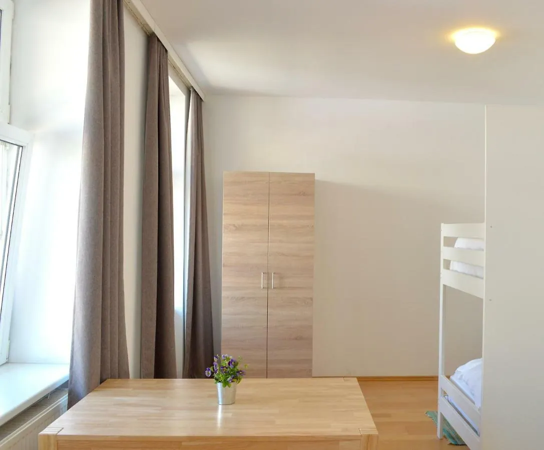 Hostel Gartl Apartments Wien