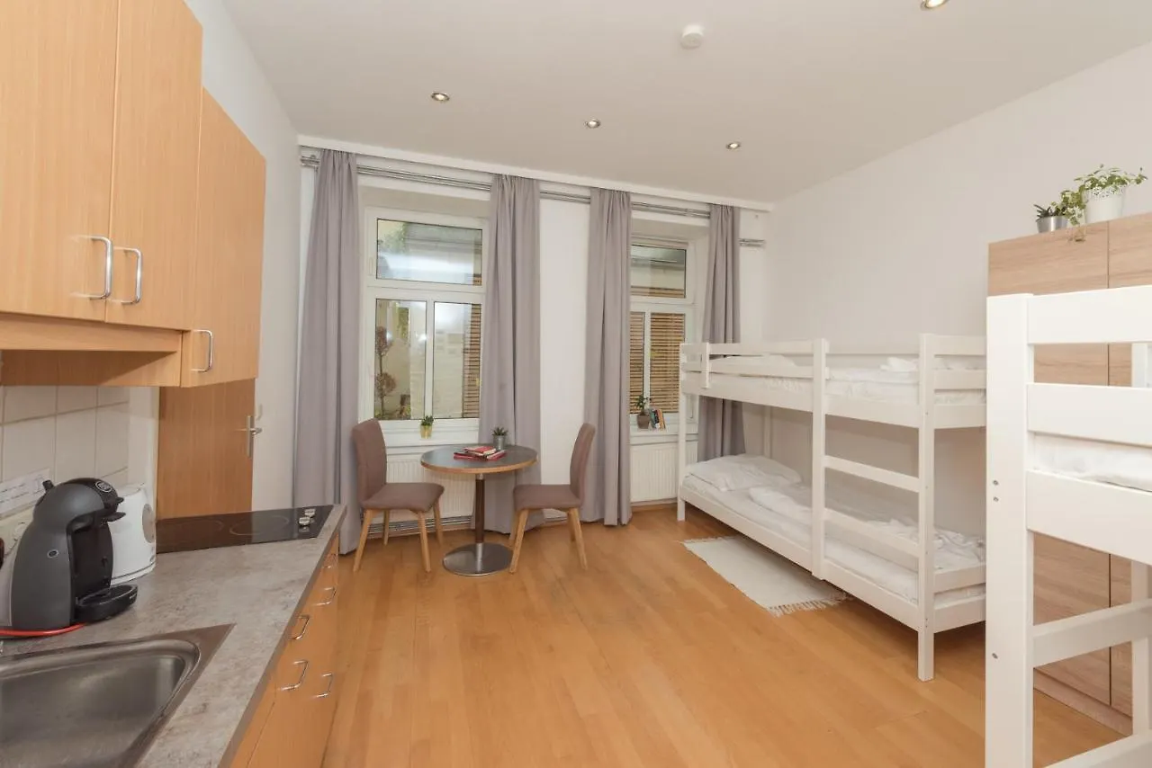 Gartl Apartments Wien 0*,  Österreich